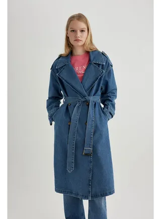 Woman Fashion Fit Denim Jacket 