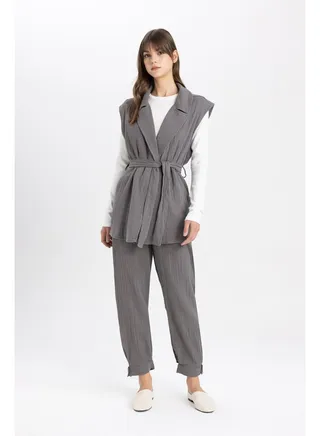 Woman Cargo Fit Woven Trousers 