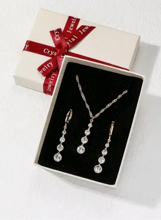 Luxury Jewellery Set For  Women Inlaid With Zirconia 