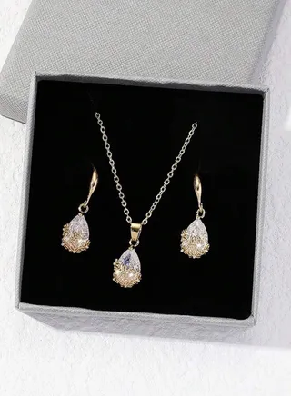 Gold Plated Stainless Steel Women's Necklace And Earrings Accessories Set 
