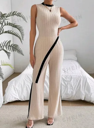 SHEIN  Asymmetrical Hem Ribbed Vest And Pants Two Piece Set 