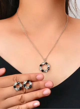 Luxury Jewellery Set For  Women Inlaid With Zirconia 
