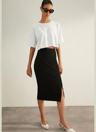 Black Premium Buttoned Pencil Midi Skirt TWOAW24ET00194