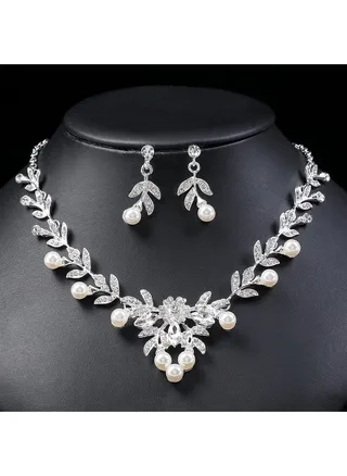 2-Piece Elegant Retro Necklace and Earrings Set 