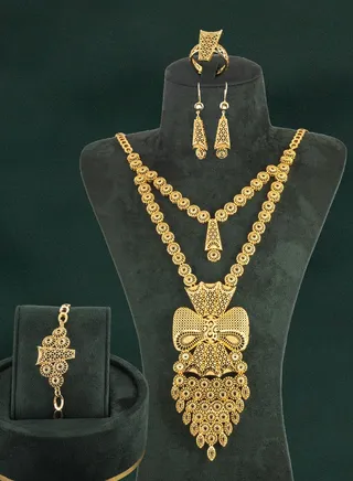 Bow Tie Set with Gold Glitter by Khatoon® 