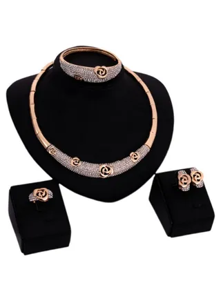 4-Piece 18 Karat Gold Plated Jewellery Set 