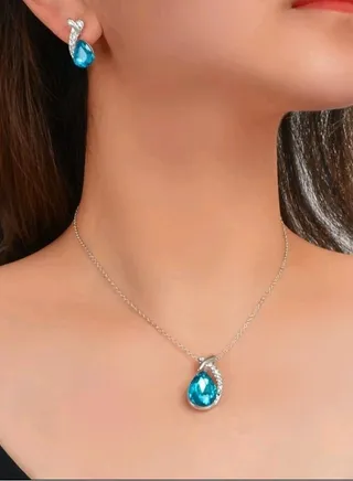 Luxury Jewellery Set For  Women Inlaid With Zirconia 