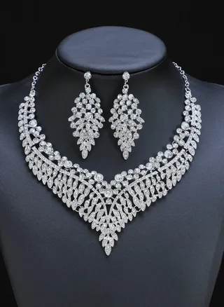 2-Piece Elegant Retro Necklace and Earrings Set 