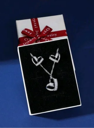 Luxury Jewellery Set For  Women Inlaid With Zirconia 