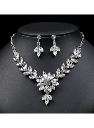 2-Piece Elegant Retro Necklace and Earrings Set 