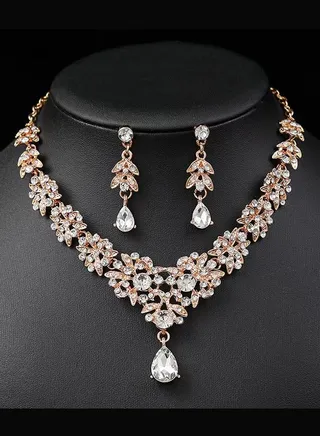 Bridal Wedding Jewelry Set Bridesmaid Party Choker Necklace Water Drop Pendant Earrings Sets for Women and Girls Zircon Dinner Dress Accessories 