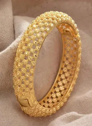 Elegant Gold Plated Bracelet Bangle For Women 