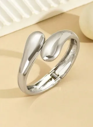 Elegant & High Quality Silver Plated Bracelet Bangle For Women 