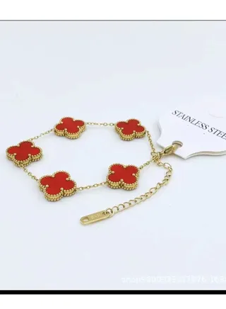 Women's Flower Shaped Adjustable Bracelet 