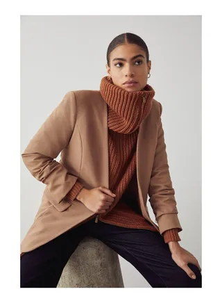 Collarless Edge To Edge Blazer 