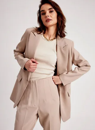 Pocket Detail Front Button Blazer 