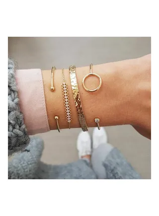 4-Piece Fashionable Bracelets 