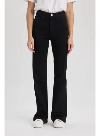 Woman Flare Fit Denim Trousers 