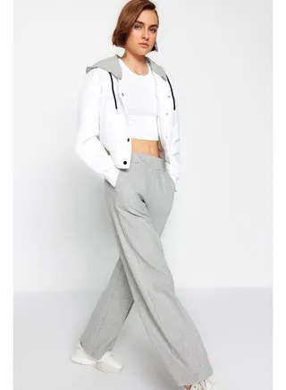 Gray Wide Leg/Comfortable Fit Ribbed Knitted Sweatpants TWOAW23EA00065. 