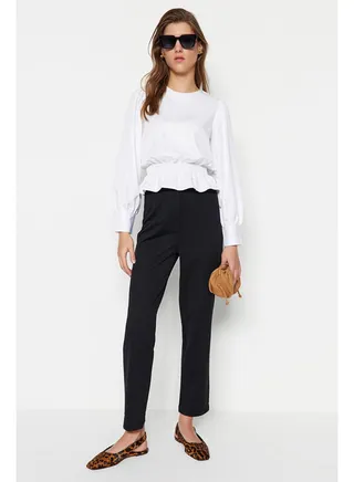 Woman Modest Jogger Black 