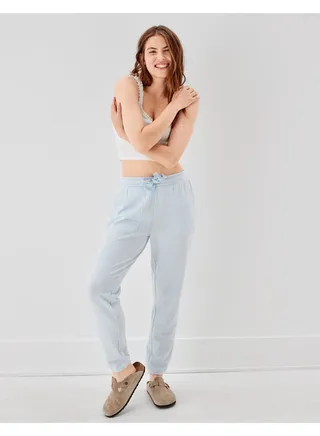 AE Low-Rise Fleece Boyfriend Jogger 