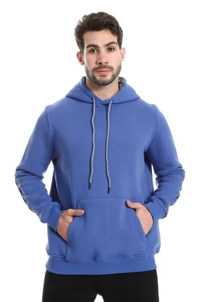 Sweatshirt With Hood 