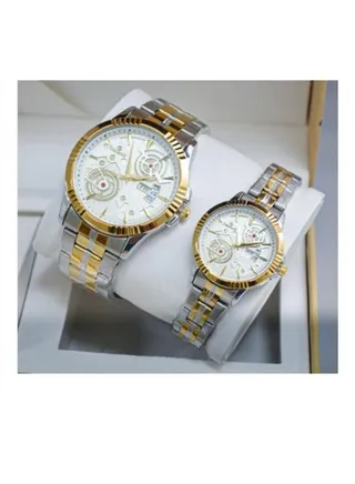 A unisex watch set made of stainless steel, water resistant, scratch resistant and shock absorbent. 