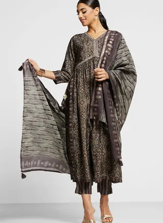 V-Neck Printed Kurti & Pants Set 