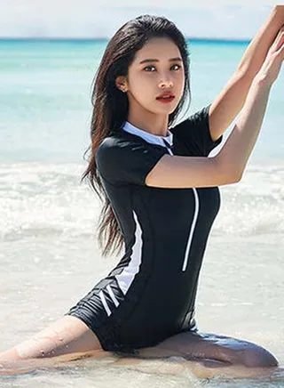 Colour Blocked Short Sleeves Swimwear Black/White 