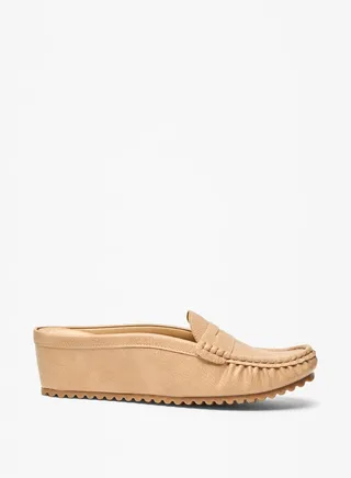Women's Solid Slip-On Flatform Loafers 