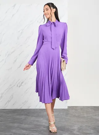 Accordion Pleated Tie Up Neck Midi Dress 