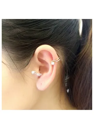 2Pcs One Pair Ear Cuff Earrings Piercing nose Women Charming Non Piercing Cartilage Ear Clip Without Pierced Earrings  Silver Color 