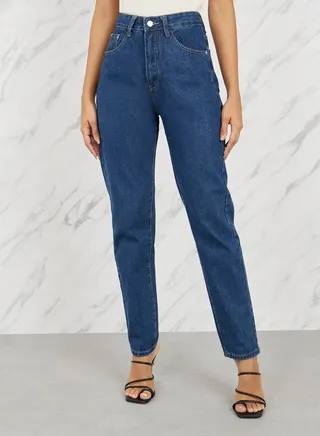 Mid Wash Tapered Fit Jeans with Pockets 