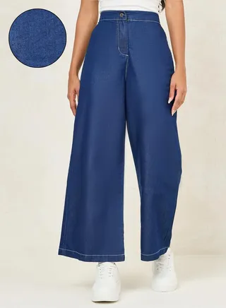 Wide Leg Basic Jeans with Button-Zip Closure