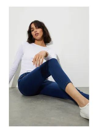 Petite Midwash Skinny Ellis Jeans 