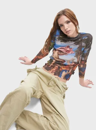 Crew Neck Graphic Detail Top 