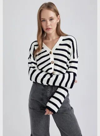 Regular Fit V-Neck Cardigan