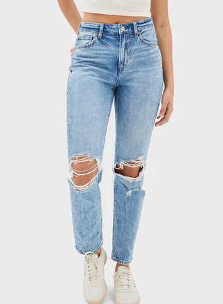 Ripped Mom Jeans 