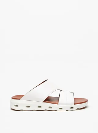 Men's Solid Slip-On Arabic Sandals 