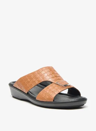 Mens Textured Slip-On Arabic Sandals With Metal Accent 