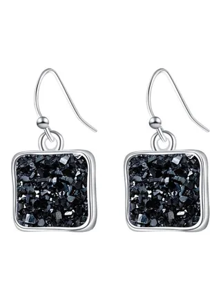 Geometric Shape Dangle Earrings 