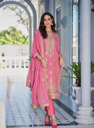 PRIYA’S PANACHE Heavy Silk Pink Straight Kurta Set for women 