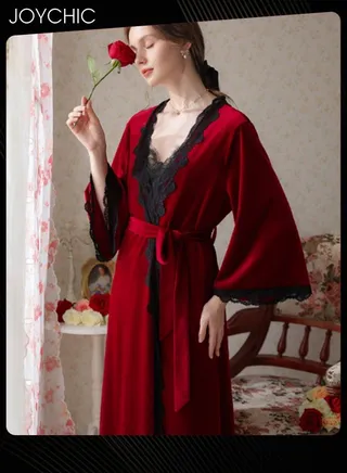 2-piece Sweet Female Suspender Nightgown with Sleep Robe Autumn and Winter Velvet Fabric Skin-friendly Loungewear for Women Wine Red 