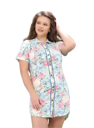 Large size buttoned cotton nightgown 