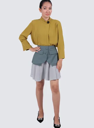 Women's Double Layer Flap Pockets Skirt in Balsam Green 