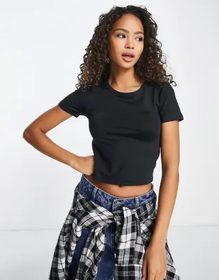 Stradivarius seamless sculpt round neck tee in black