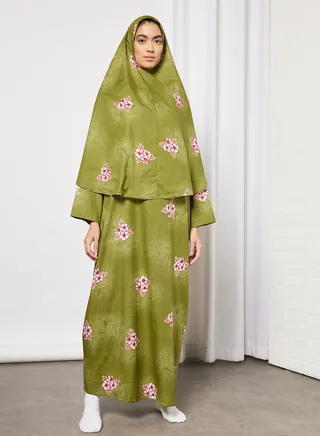 Praying Dress With Floral Prints And Veil 