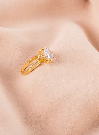 Chinese Gold Zirconic Ring Size 8/18 