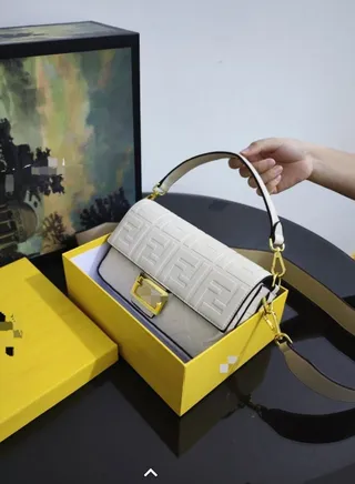 Stylish Leather Bag  Women's Handbag Tops Quality Women Underarm Bag With Box 