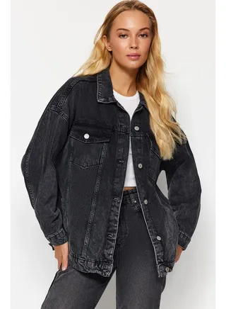 Black Oversize Trucker Denim Jacket TWOAW23CE00189 